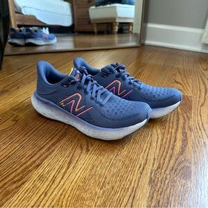 EUC New Balance Fresh Foam 1080 Running Shoes- Size 8